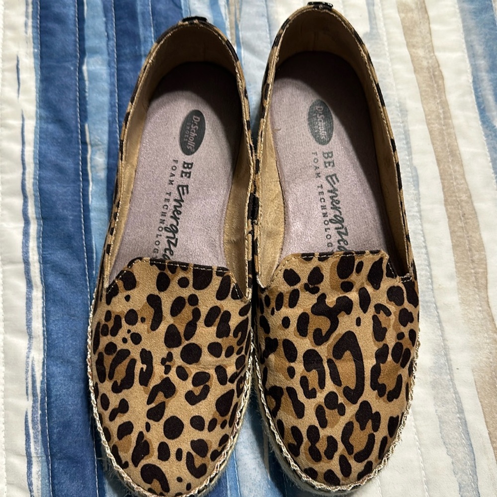 Dr Scholls leopard loafers sz 6